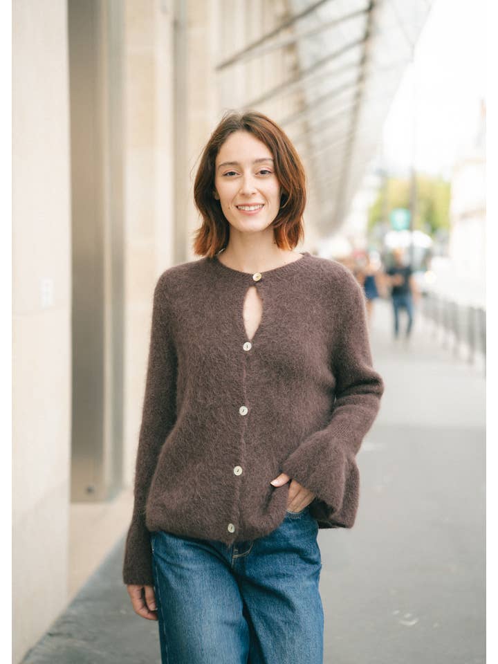 JULIA PARIS - Wholesale Cardigan - Women's - Buttoned cardigan in Baby Alpaca2