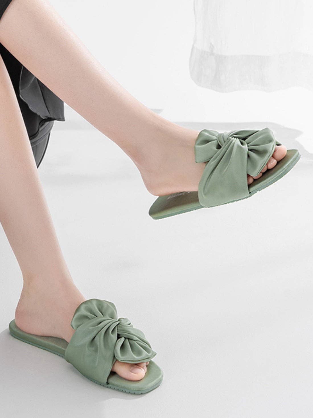 Ulivary - Wholesale Slippers - Women's - Luxury Silky Satin Bow Slippers for Home & Beach Style6