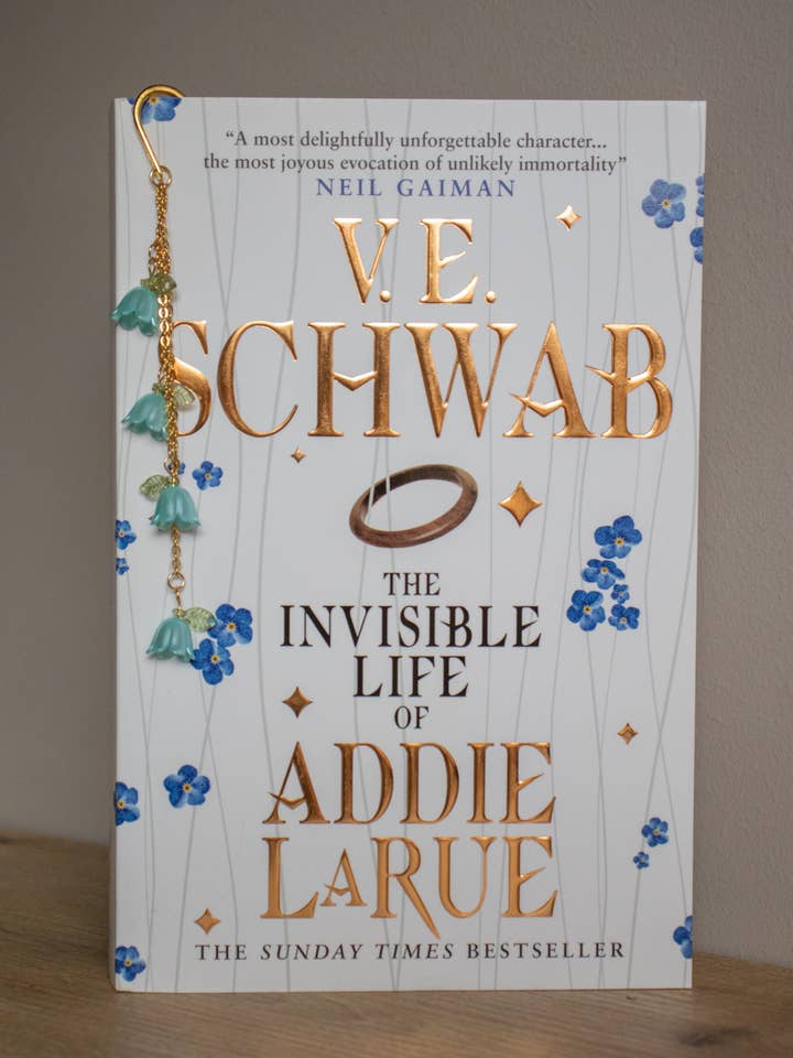 Bookcharm "Blue flowers" for wholesale by BookBijou