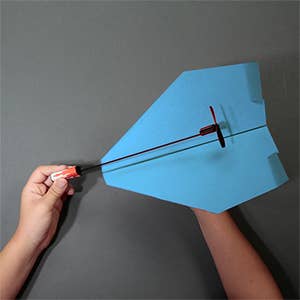 PowerUp Toys – Großhandel Spielzeugflugzeug – Kinder – POWERUP 2.0 Umbausatz für Papierflugzeuge — Blau — Nachfüllpack