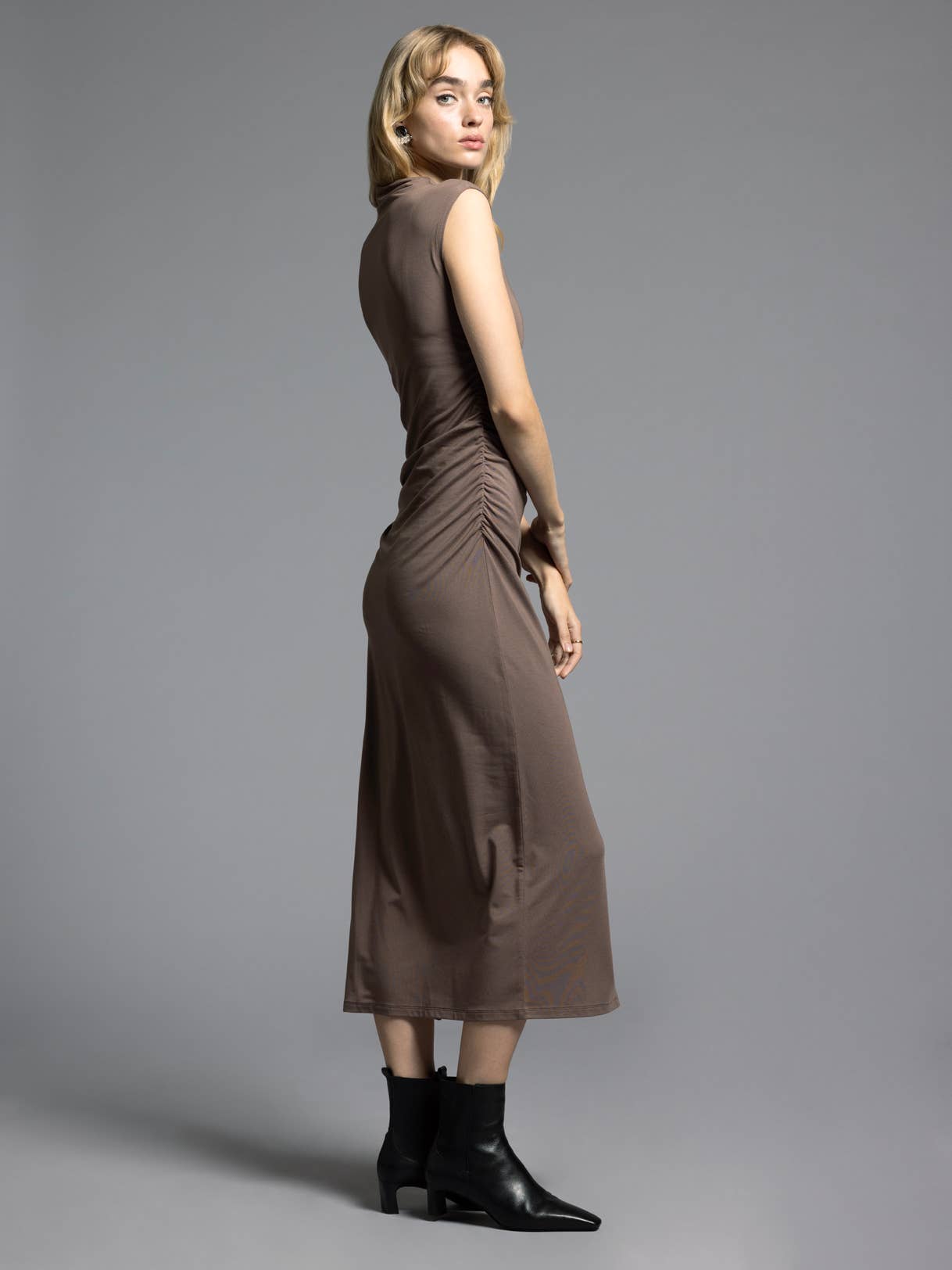 Weekend Los Angeles - Wholesale Dress - Women's - Ruched Midi Dress - ROSE DRESS17