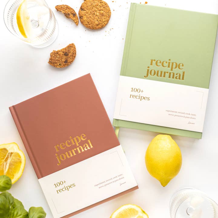 Recipe Journal: Blank Recipe Book for your Favorite Recipes for wholesale by Lamare