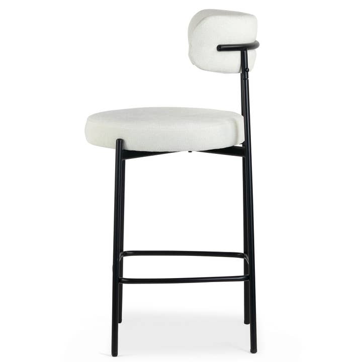 Glamour Home - Vente Tabouret - Ensemble de 2 tabourets de comptoir Awen en bouclette blanche avec pieds noirs4