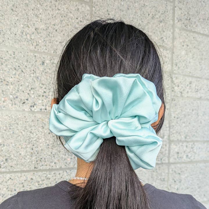 Janzy - Wholesale Scrunchie - Women's - Baby Turquoise Oversized Silk Scrunchie