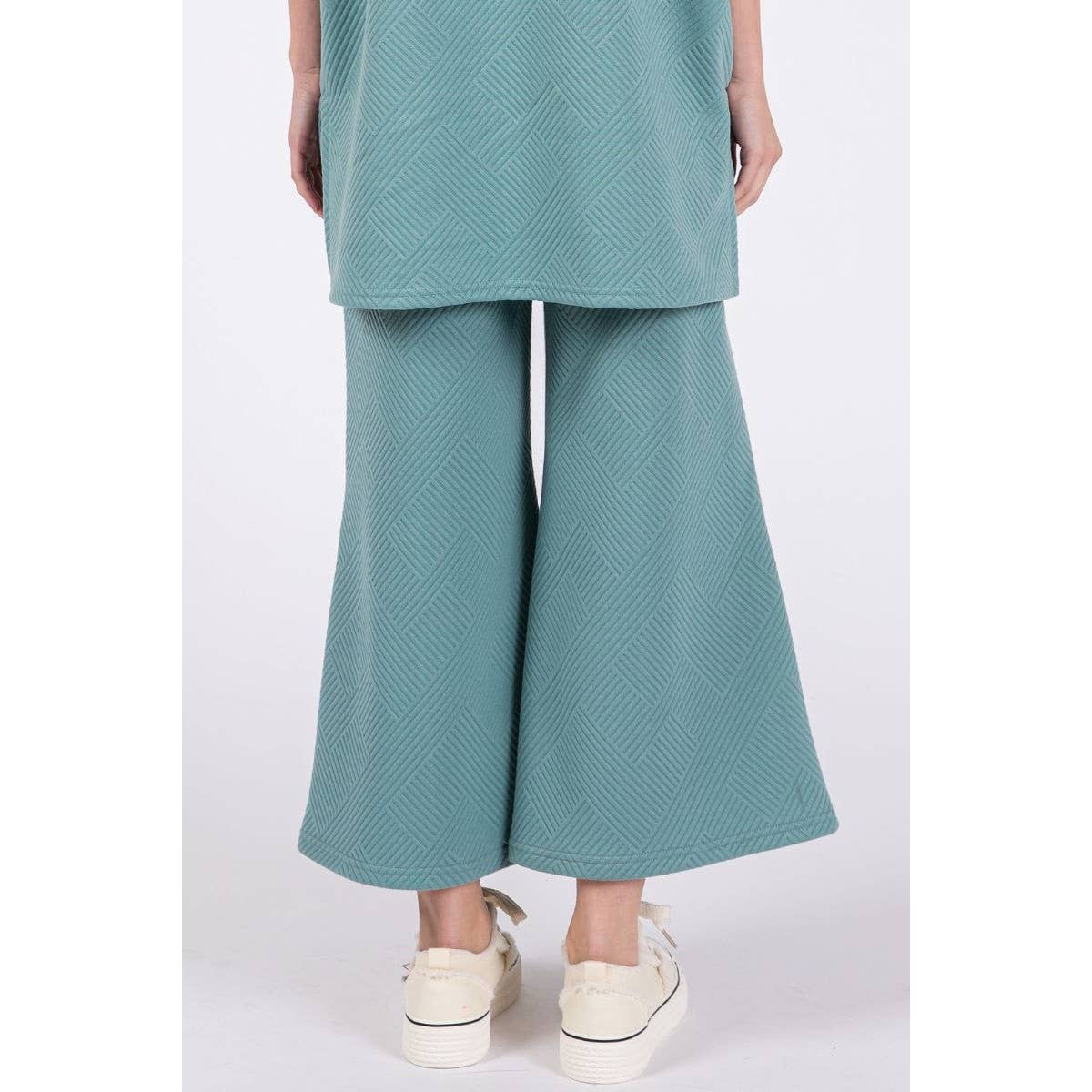 Veveret – wholesale Athletic sweatpants/jogging bottoms – Women's – Patterned French Terry Wide Pants9