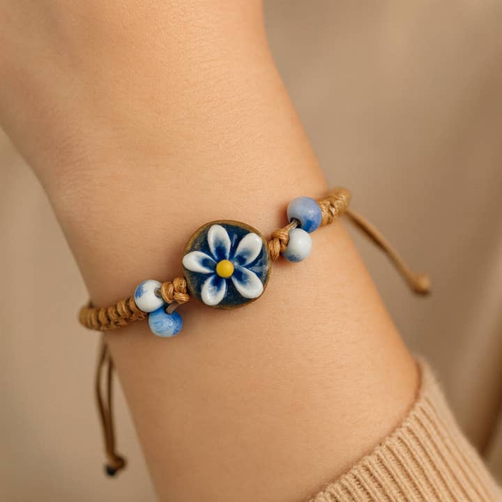 Ashlen - Wholesale Beaded bracelet - DELICATE FLOWER BRACELET (ADJUSTABLE)3