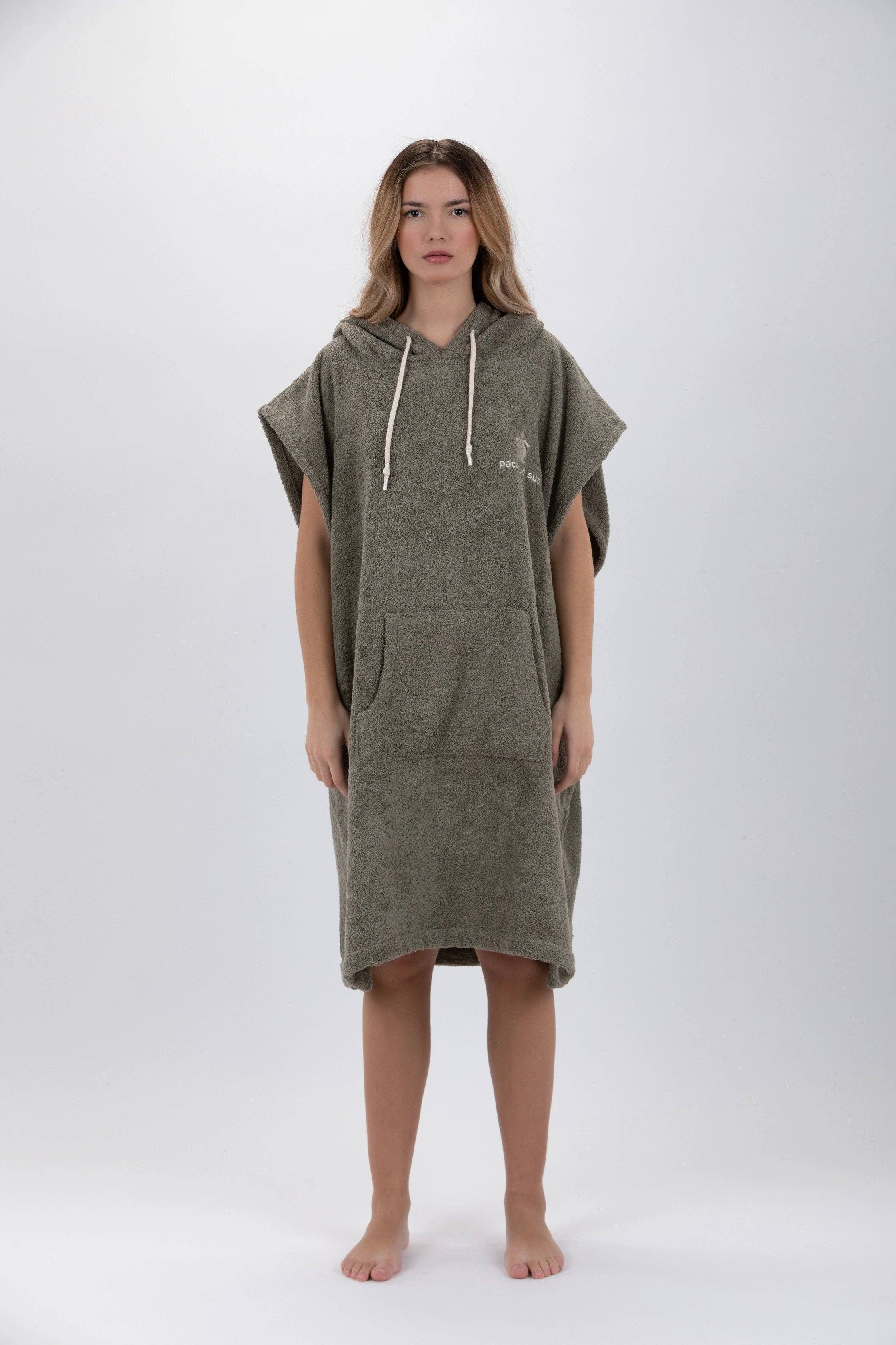 PACIFIQUE SUD - Wholesale Poncho - Women's - Poncho Surf Verde - Tamanho Médio - Algodão - sem mangas