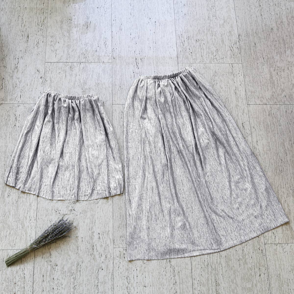 Loven x Mini Momo - Wholesale Mommy & Me Sets - Metallic Midi Skirt Sparkly Elastic Waist Mommy & Me - Kids5