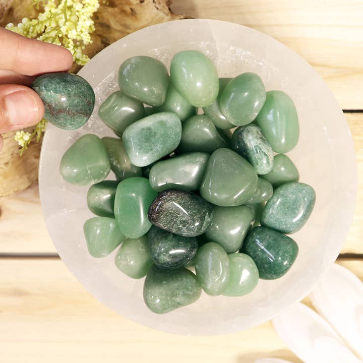 Natures Artifacts Inc – wholesale Spiritual stone/crystal – 1 lb Green Quartz Tumbled Stones