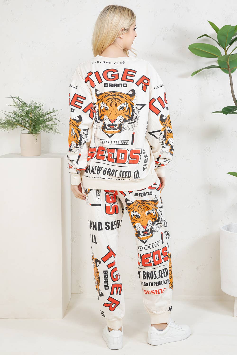 LA Soul - Wholesale Lounge Set - Women's - TIGER - COTTON SWEATSHIRT 
1
