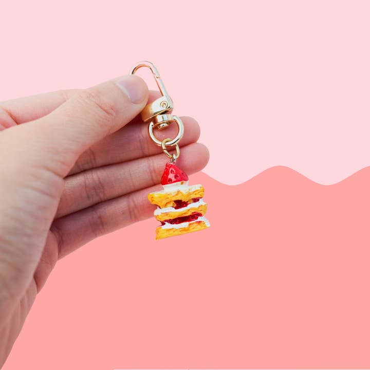 Mini Story Co – Großhandel Schlüsselanhänger – Damen – Strawberry Cake Schlüsselanhänger