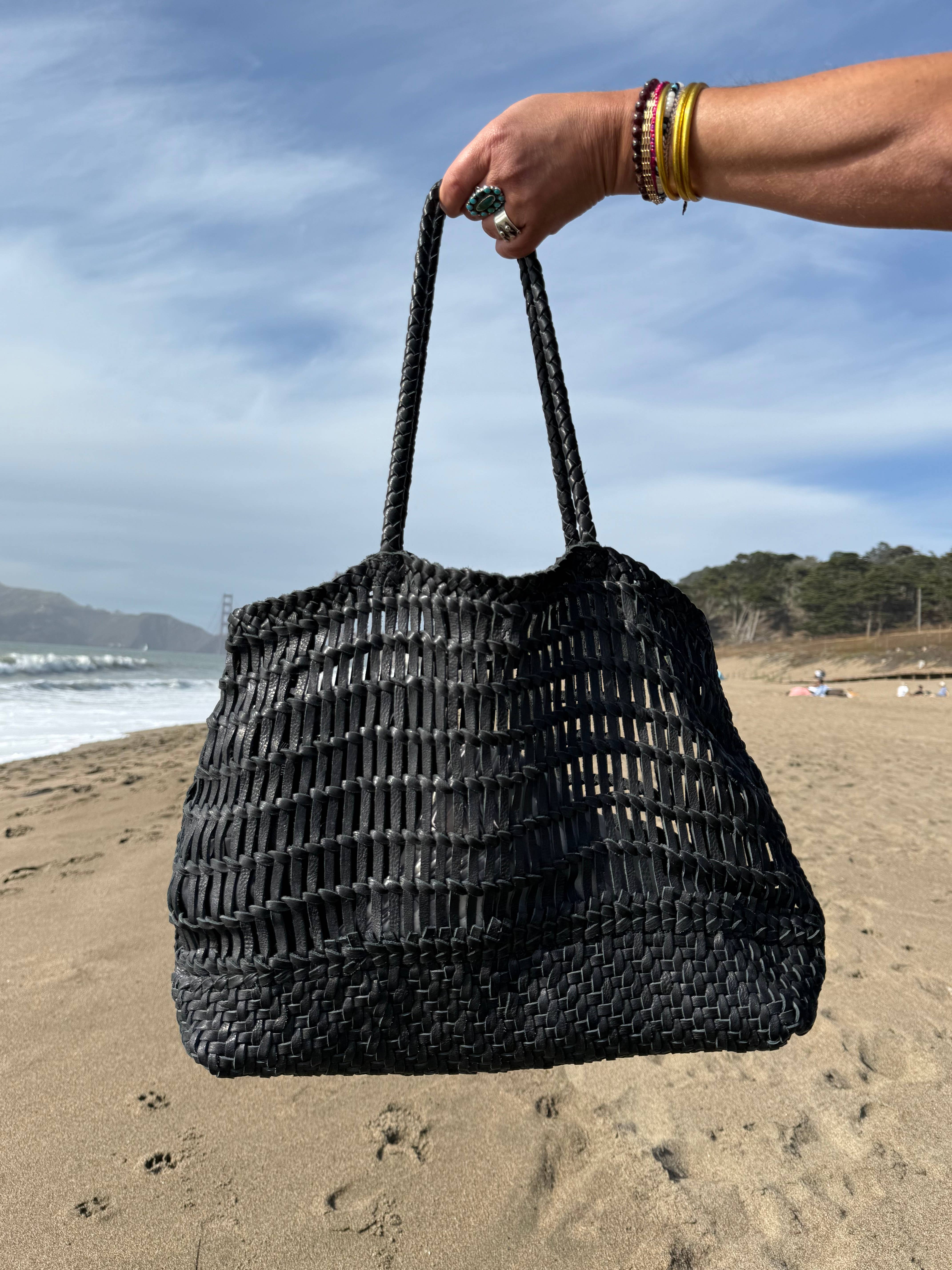 Happy French Gang – wholesale Beach bag – Luni Leather Woven Black Bag9
