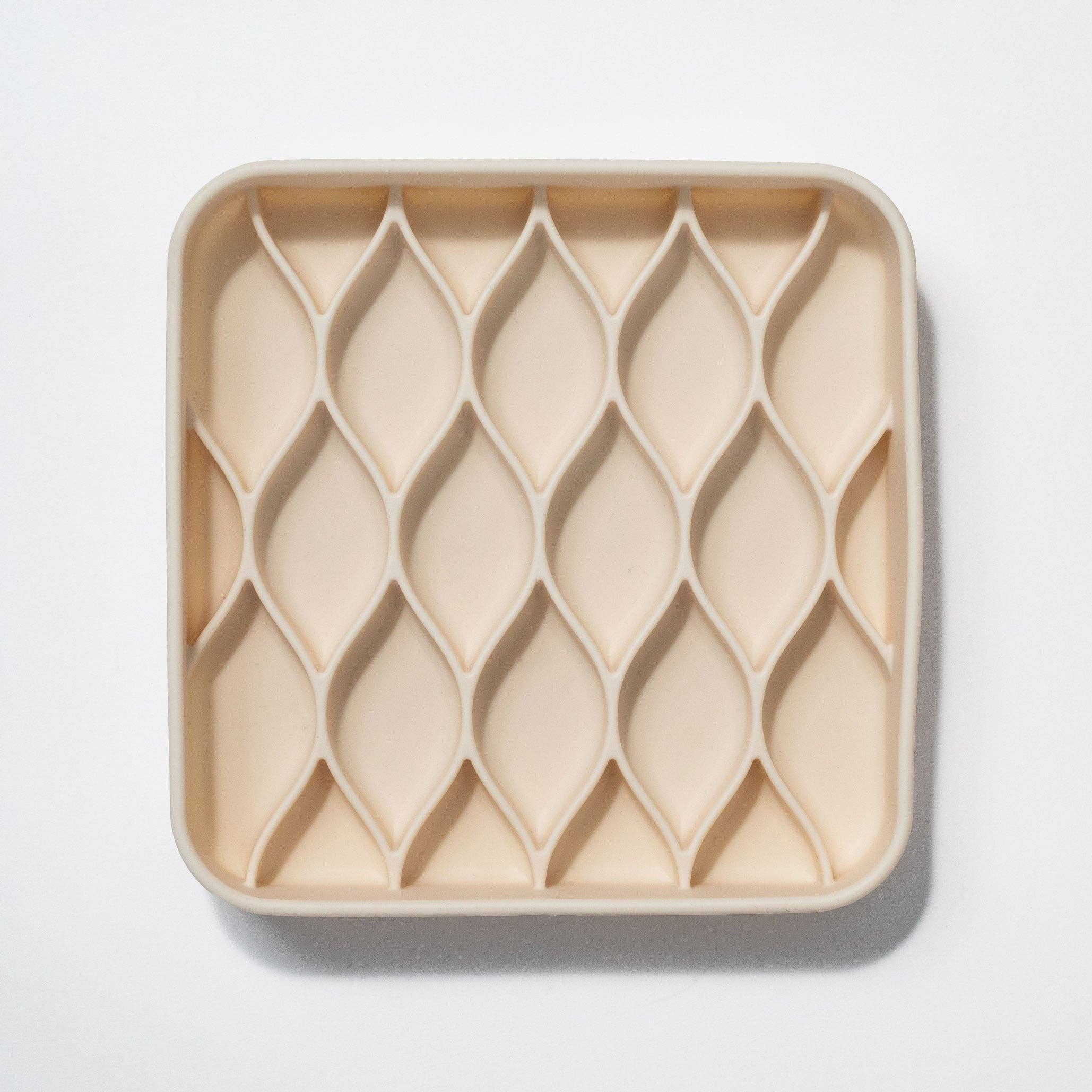 argyle slow feeder bowl - buttercream for wholesale on Faire0