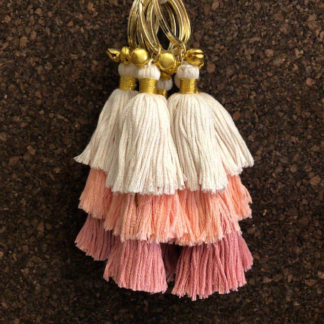 Luna-Leena  - handmade in Nepal - Wholesale Keychain - Women's - sleutelhanger kwast oudroze - tasbedel - biologisch handgemaakt2