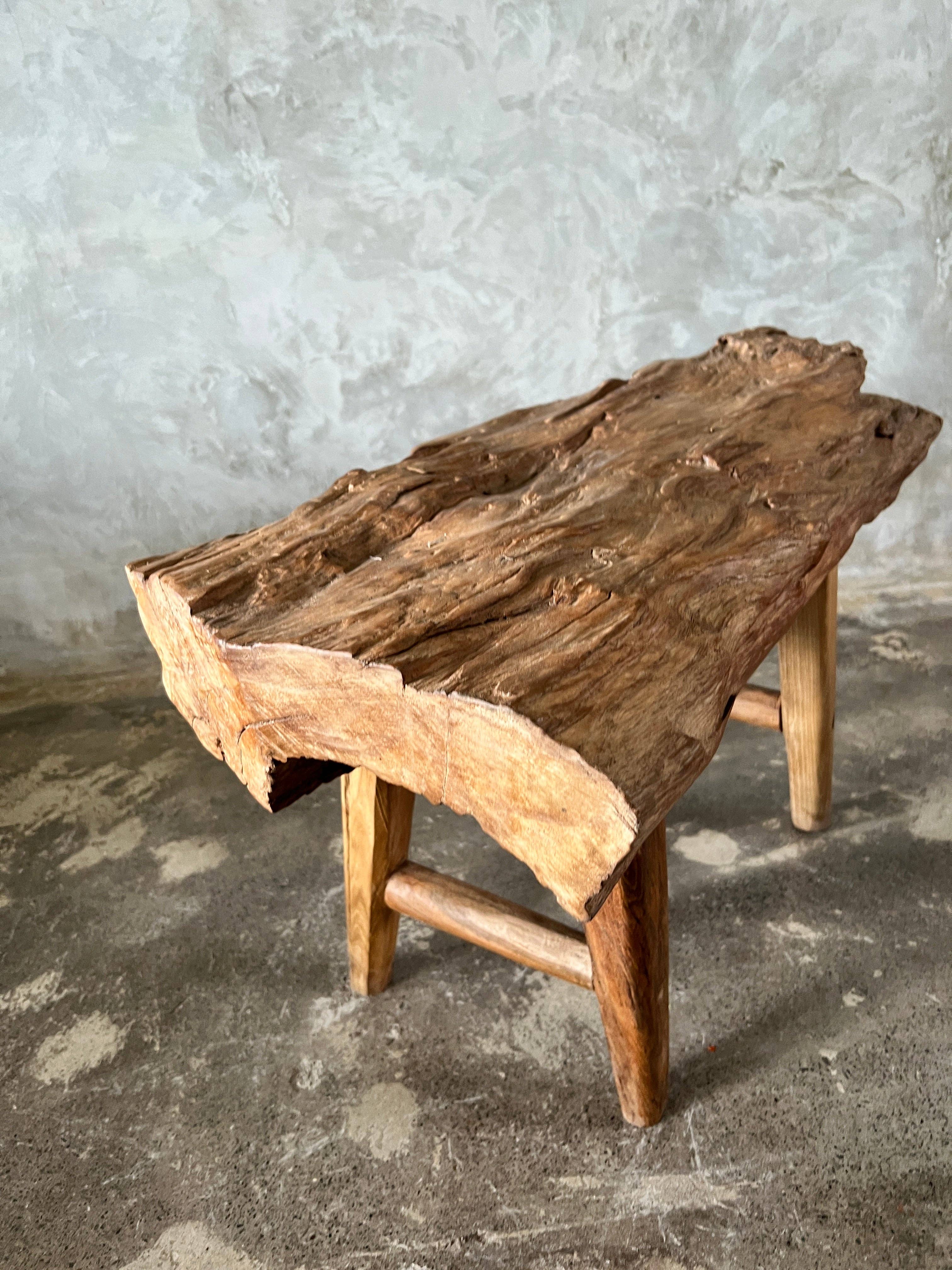 Office Objets - Venta al por mayor Bancos - Banco pequeño de teca asiática rubia con cuatro patas - Sembilan7