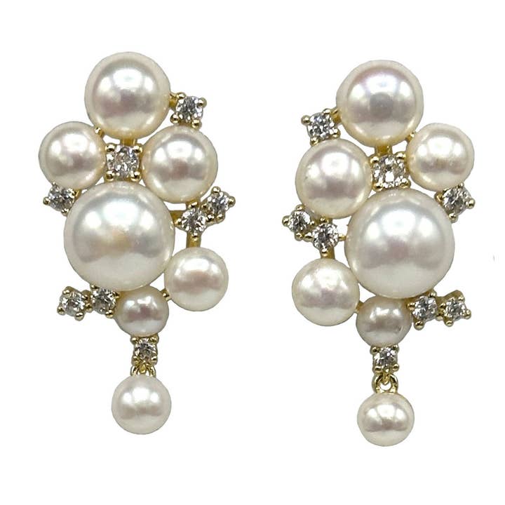 339-01-G | BOUCLES D'OREILLES EN FORME DE RAISIN AVEC PERLES ET CRISTAUX pour la vente par Girl With A Pearl