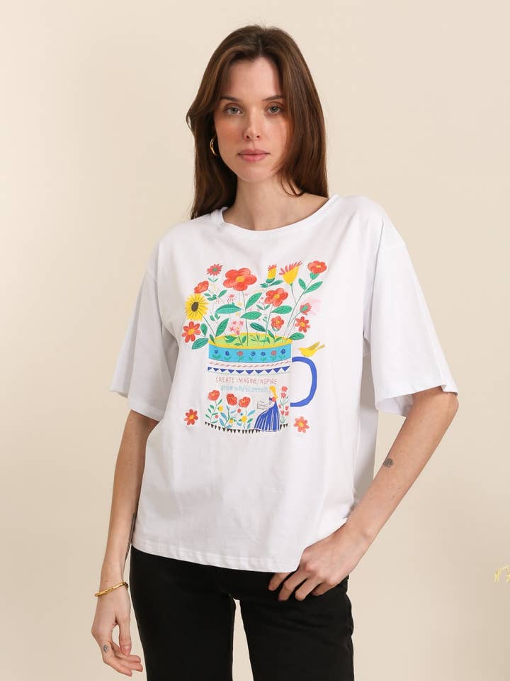 Cotton T-shirt flower bouquet cup for wholesale by Attrait Paris