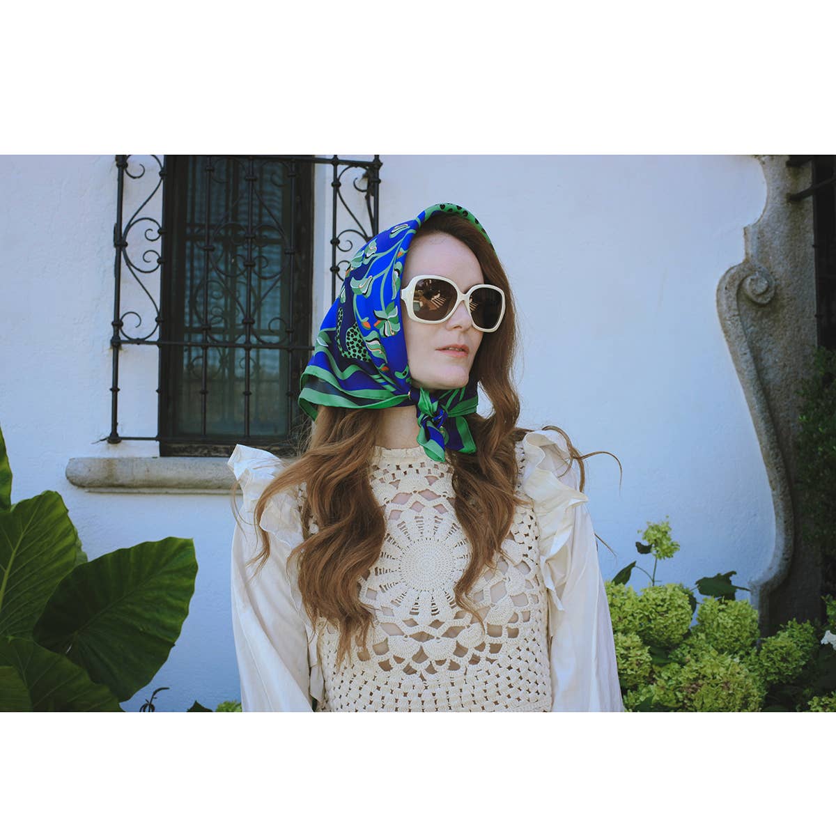 Jessie Zhao New York - Vendita all'ingrosso Sciarpa - Donna - Sciarpa di seta bifacciale con leopardi nella natura verdeggiante2