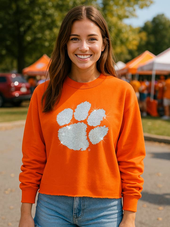 Sweat-shirt à col rond orange Clemson Paw pour la vente par Moving Forward Designs