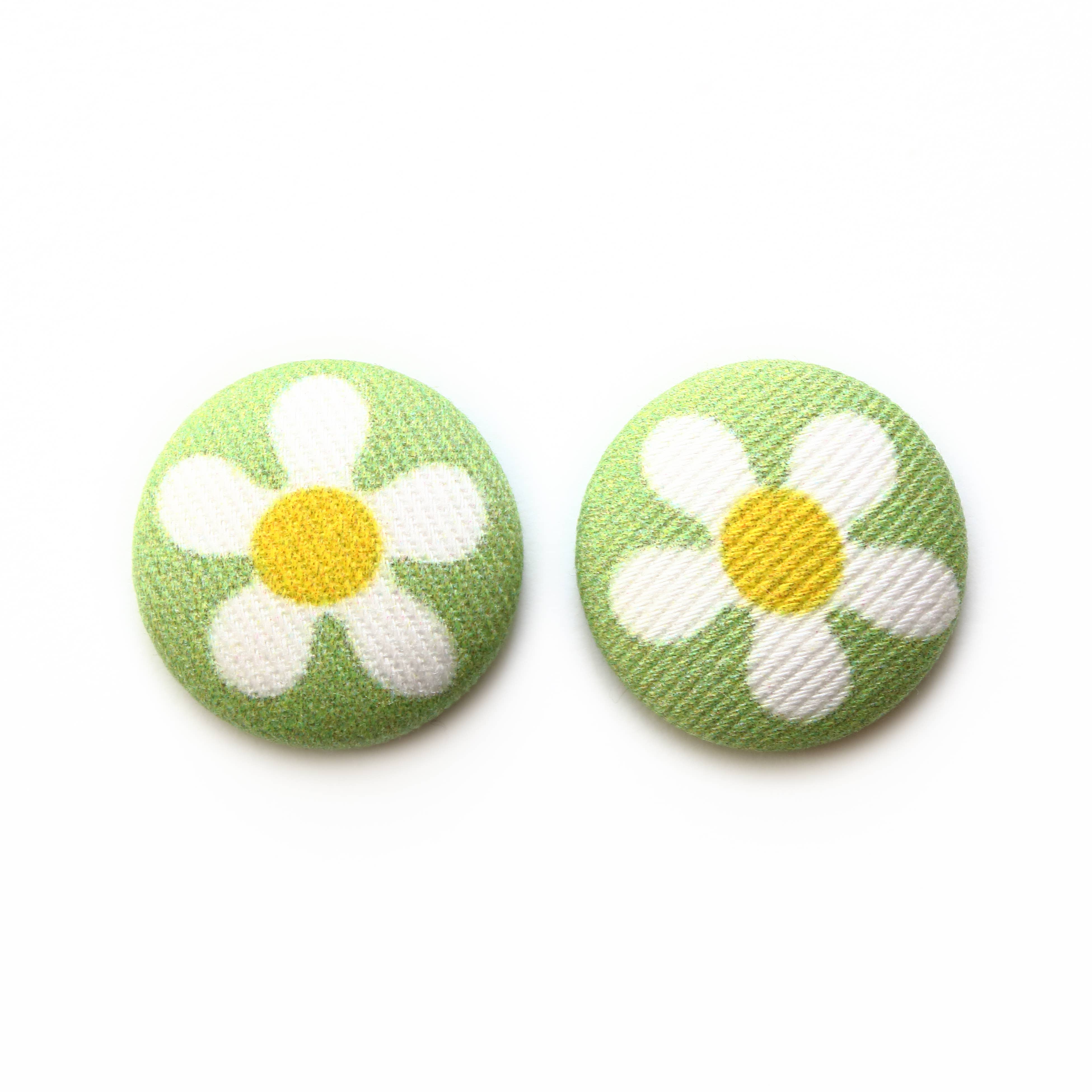 Rachel O's - Wholesale Stud/Post Earrings - Bold 7/8 Inch Spring Daisies Fabric Button Earrings1