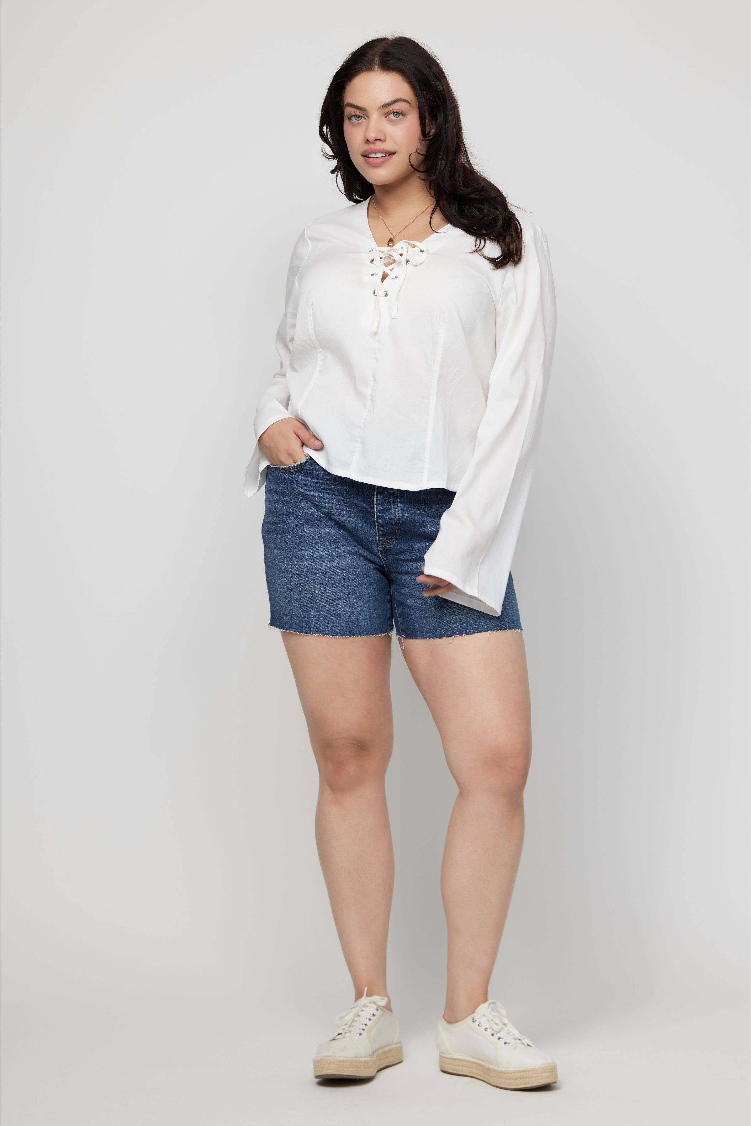 Oliver Logan - Vente Short – femme - Short en denim taille haute Bedford, Indigo moyen lumineux7