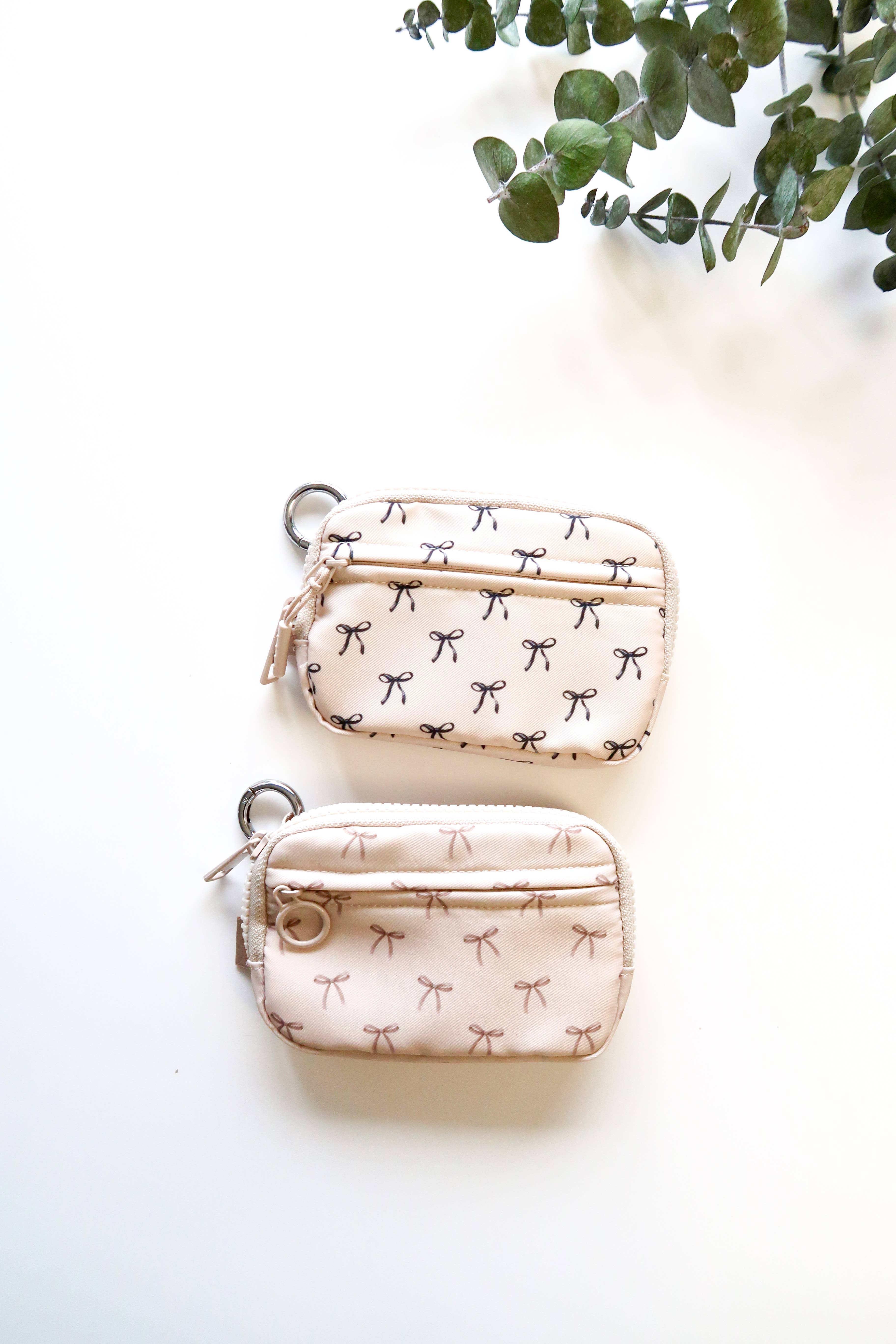 Frederick Family Co. - Wholesale Wallet - Women's - Bow Keychain Wallet with Wrist Lanyard, Compact Card Holder 8