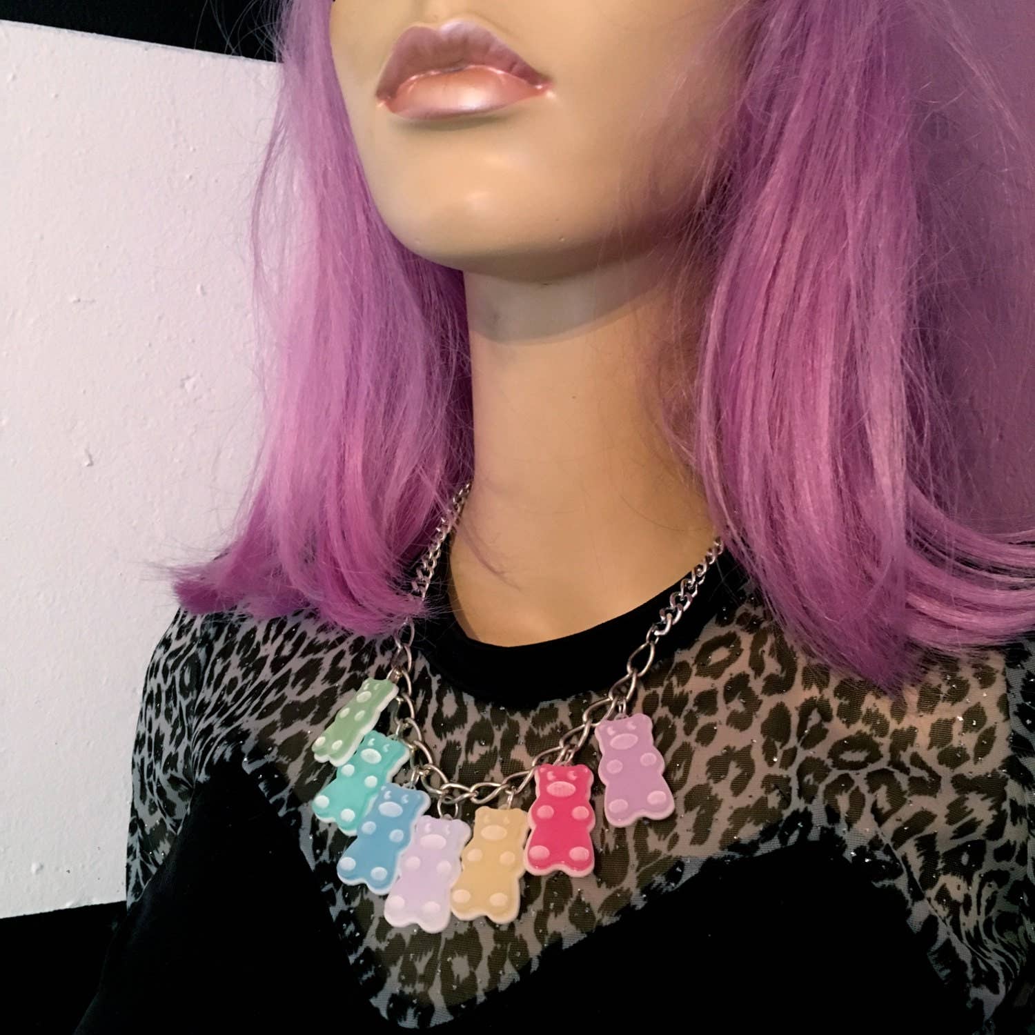 I'm Your Present – wholesale Halsband - Barn – Pastell Rainbow Gummy Bear Candy Food Charm Halsband, Laserskuren akryl4