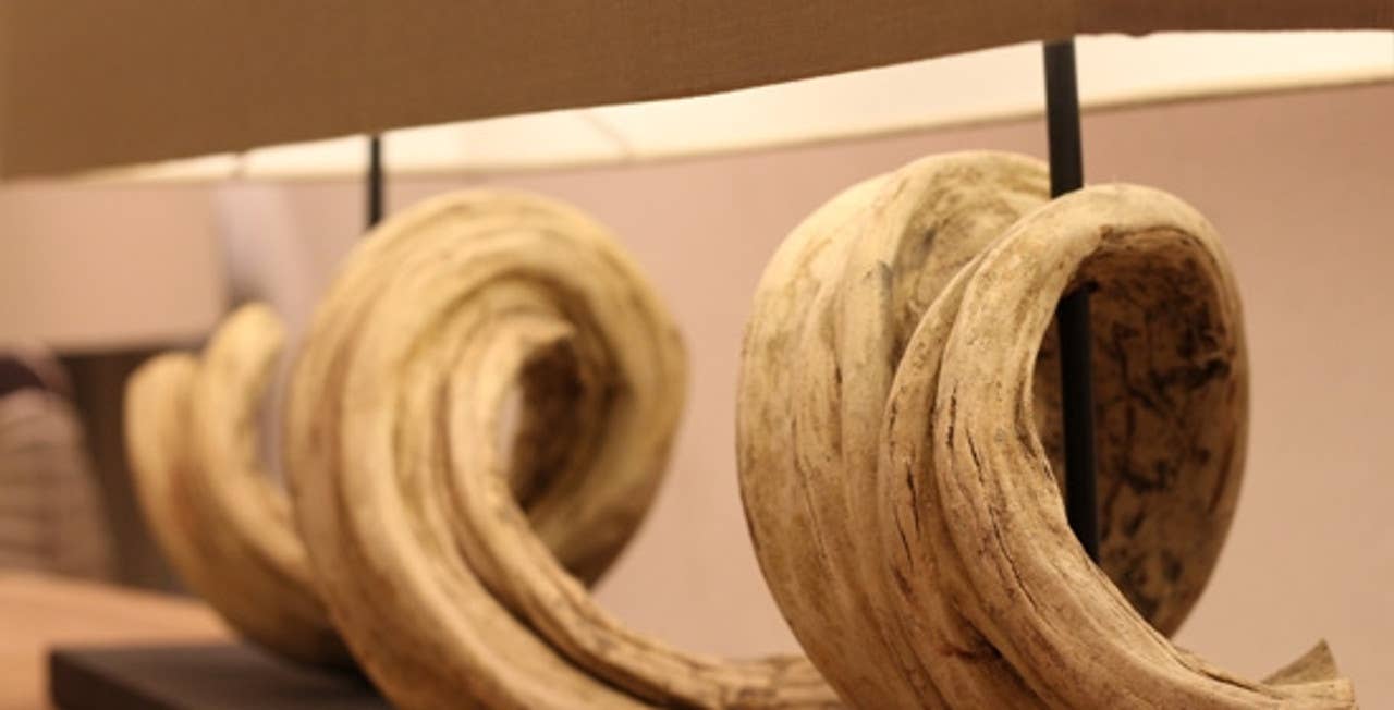 Continental Home - Vente Lampes d'appoint/de bureau - Lampe Figuvine grande L650 avec abat-jour en lin brut2