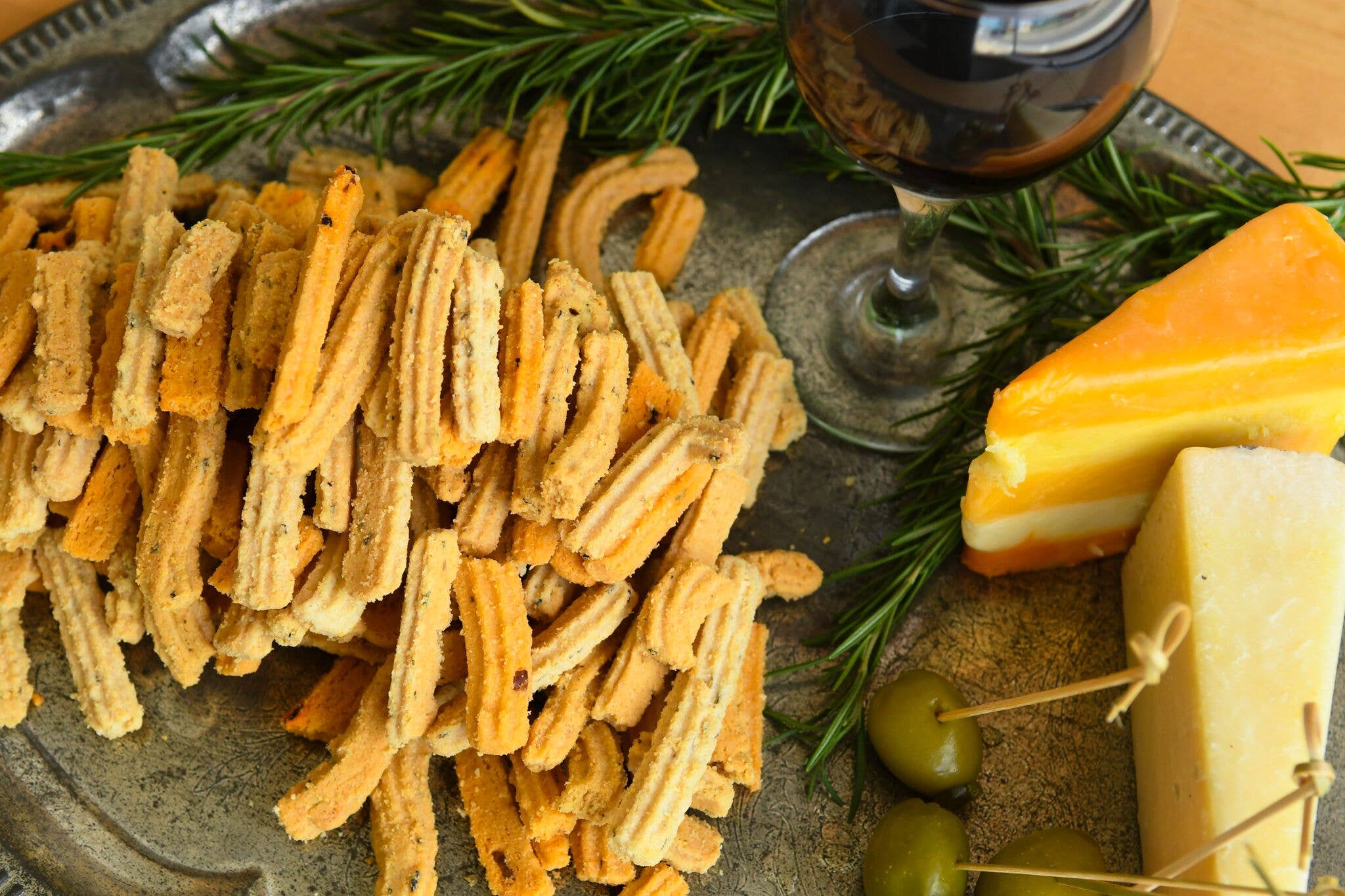 Lizzie's Cheese Straws - Wholesale Puffed Snack - 4.6 oz Classic Cheddar Cheese Straws1