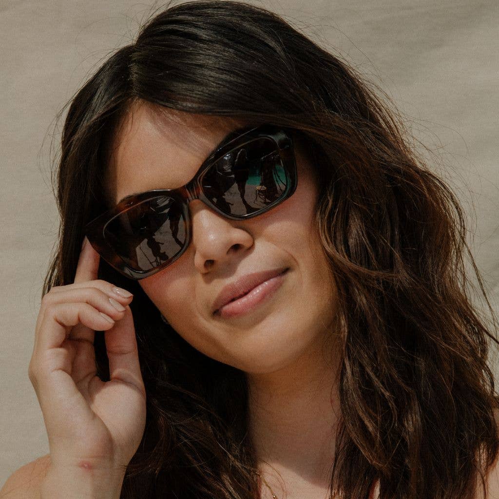 Mohala Eyewear - Wholesale Sunglasses - Women's - Kai Polarized Cat Eye Sunglasses7