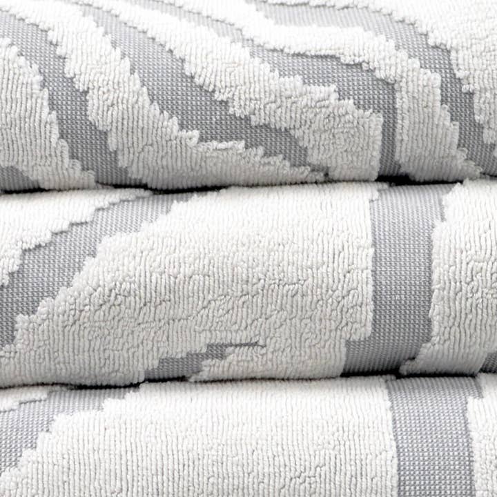 Allure Bath Fashions – wholesale Handduksset – Zebra Print Skulpterade Handdukar i Lyx Bomull - Vit/Grå5