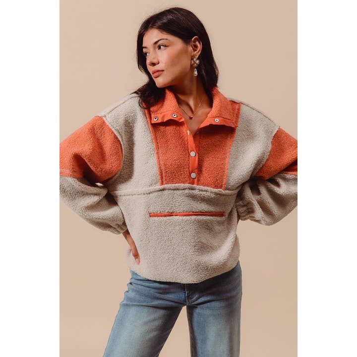 IVE - Vendita all'ingrosso Felpa - Donna - PULLOVER AMPIO IN PELLICCIA SHERPA A BLOCCHI DI COLORE6