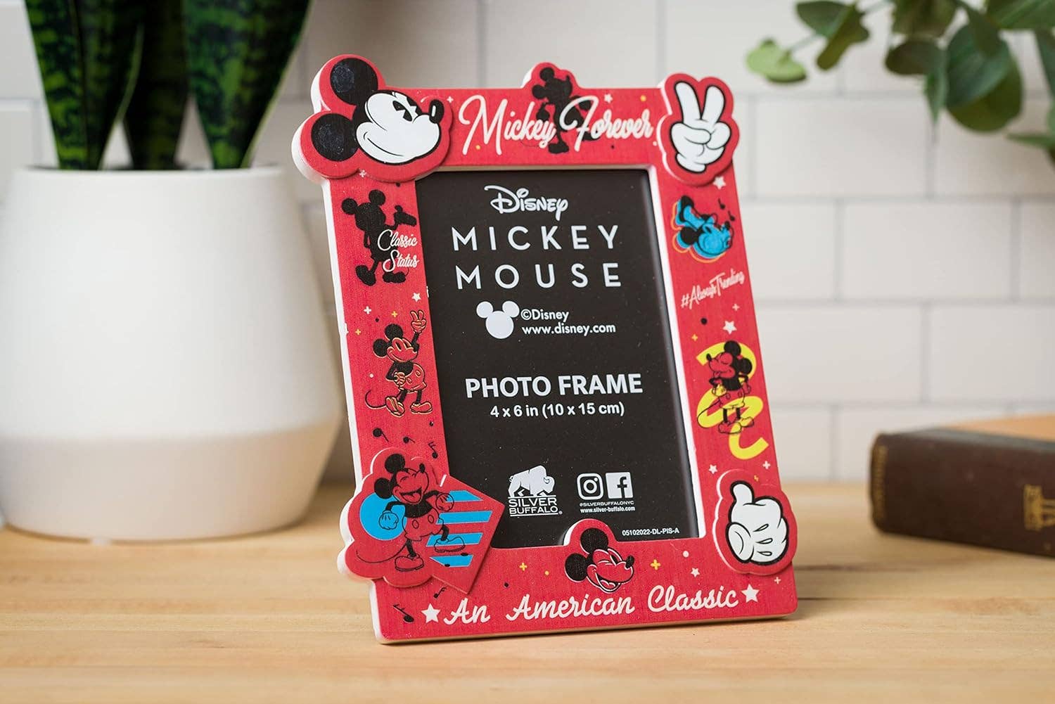 AJ TOYS & GAMES - Venta al por mayor Marcos de fotos - Marco de fotos clásico vintage de Mickey Mouse de Disney - 4 x 6"7