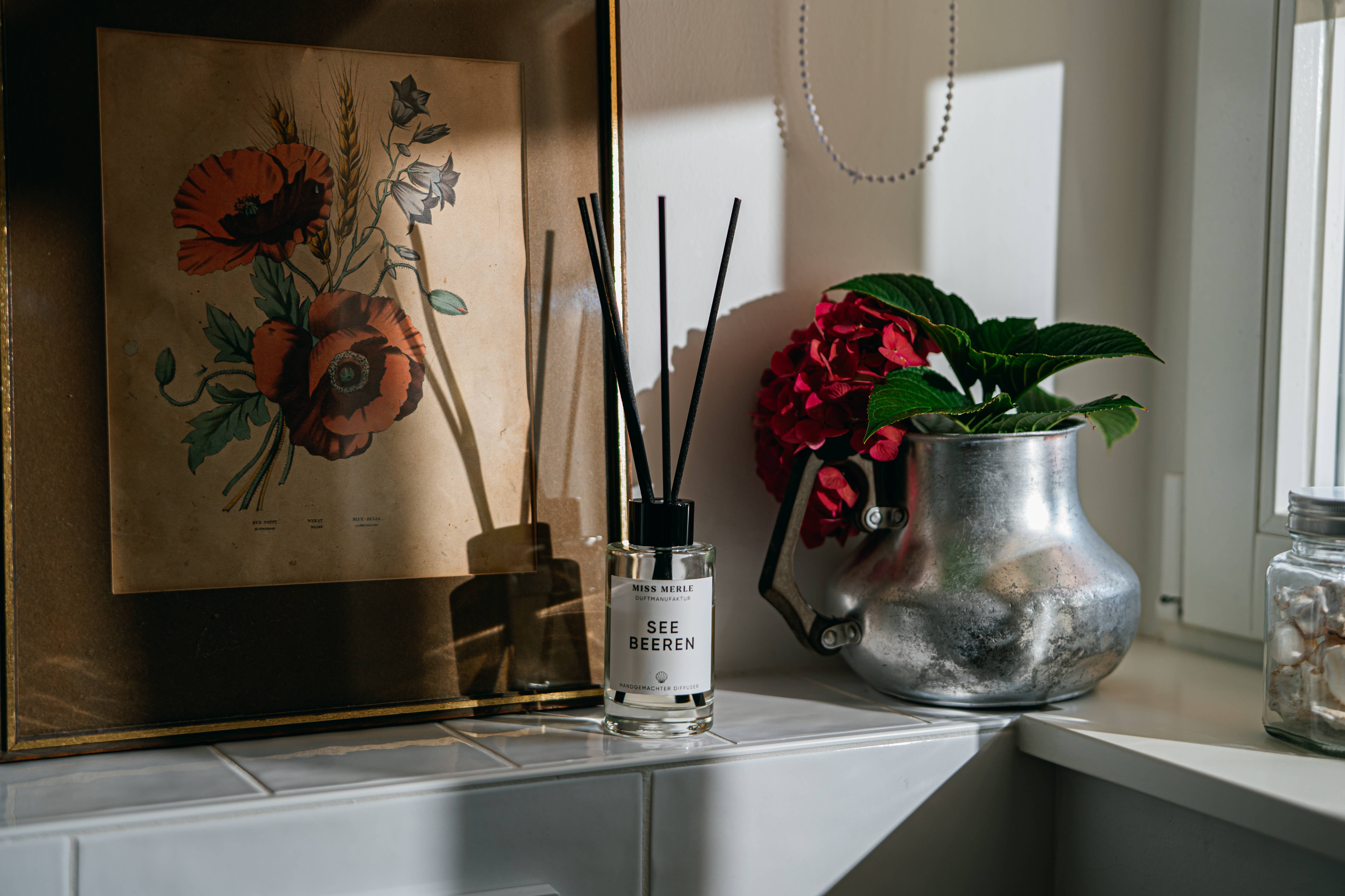 MISS MERLE Duftmanufaktur – wholesale Doftpinnar – Doftpinnar HAVSBÄR - Hallon & rosa peppar1