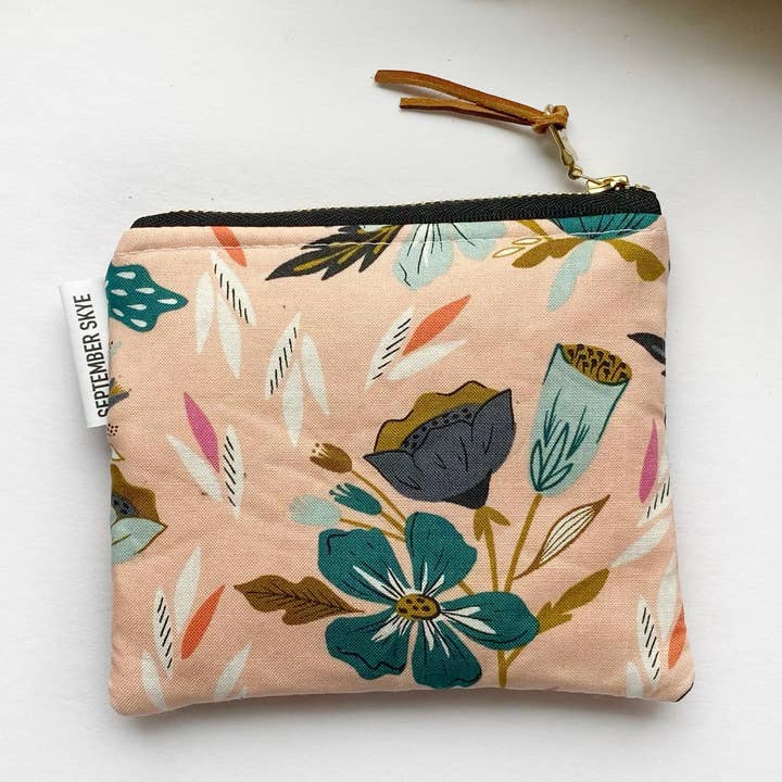 September Skye Bags & Accessories - Wholesale Handtasje - Dames - Kleine vierkante buidel met lichtroze bloemen0
