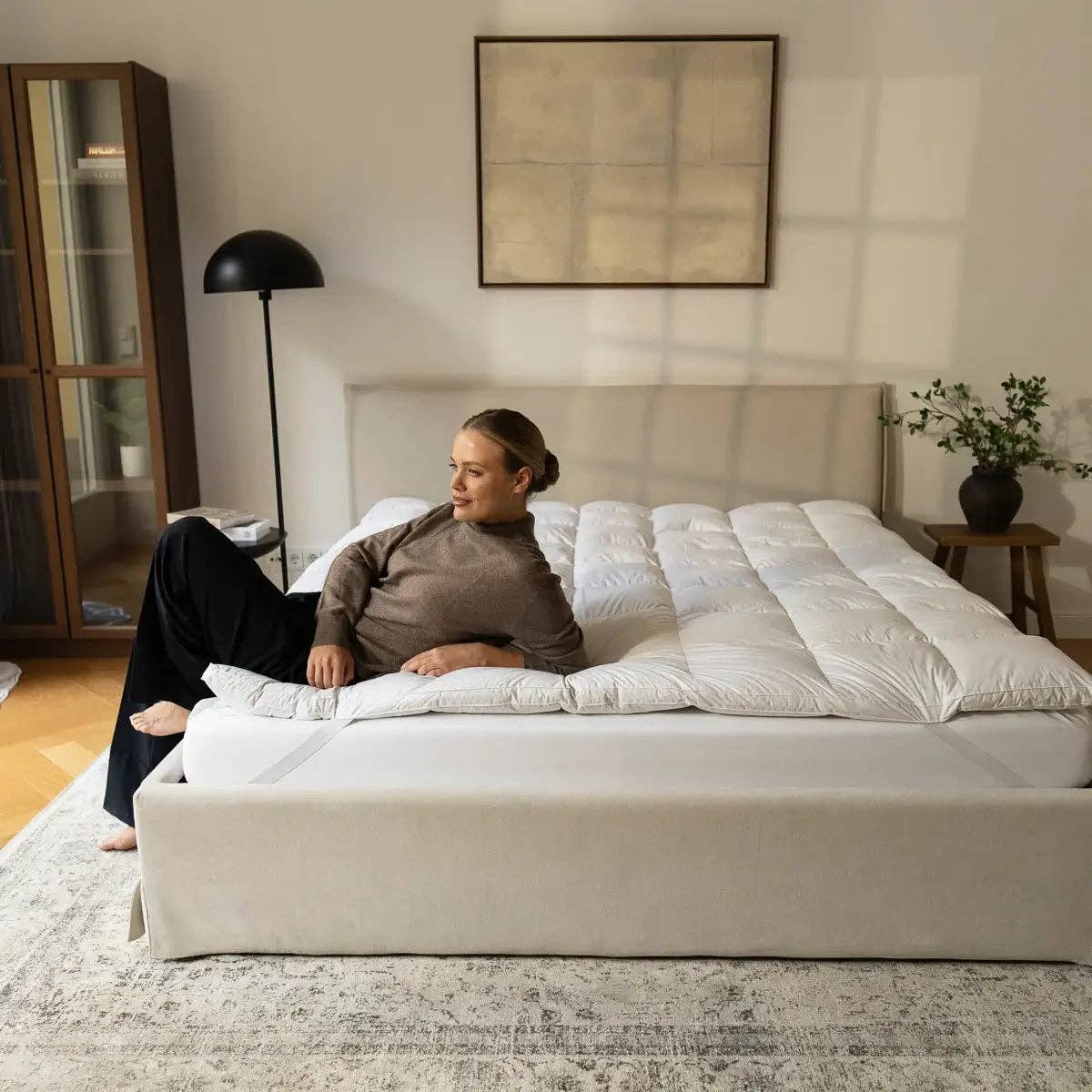 Luxecosy - Wholesale Mattress Pad/Protector - Down topper4