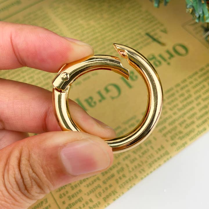 SoapElenGlen – wholesale Keychain bracelet – Christmas Gift Card Holder Silicone Bead Bracelet Keychain8