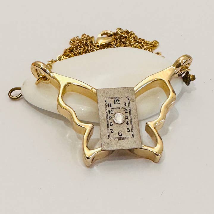 O tempo voa por atacado de OneUniqueWay