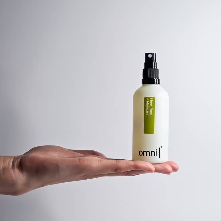 Omni® - Vendita all'ingrosso Spray per tessuti e ambienti - Spray per Ambienti Lime, Basilico + Mandarino - 100ml1