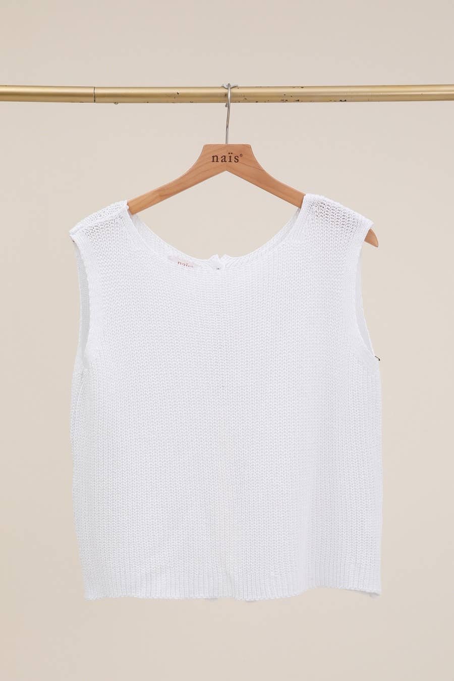 NAÏS PARIS – wholesale Knitted jumper – Women′s – SLEEVELESS ROUND NECK SWEATER, OPEN BUTTONED BACK IN COTTON2