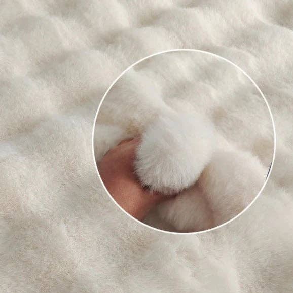 BRECK + FOX - Wholesale Area rug - Rabbit Faux Fur Carpet2