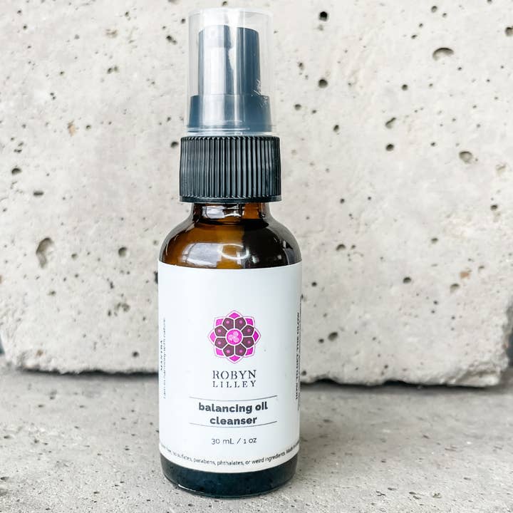 Balancing Oil Cleanser for wholesale by Robyn Lilley