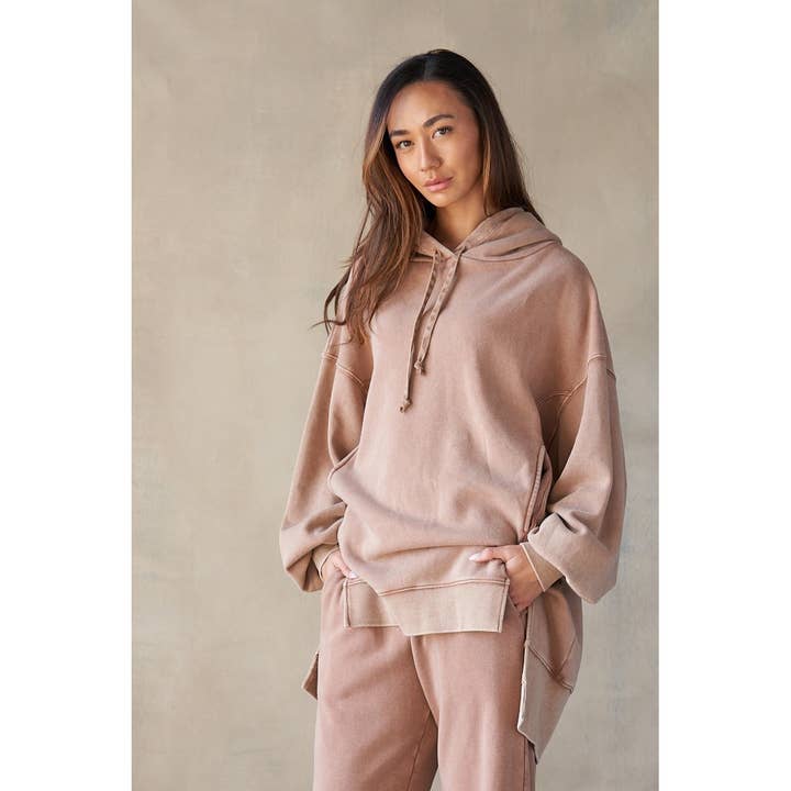 Oversize Unisex High-Low Hem Hoodie for wholesale by lalamia