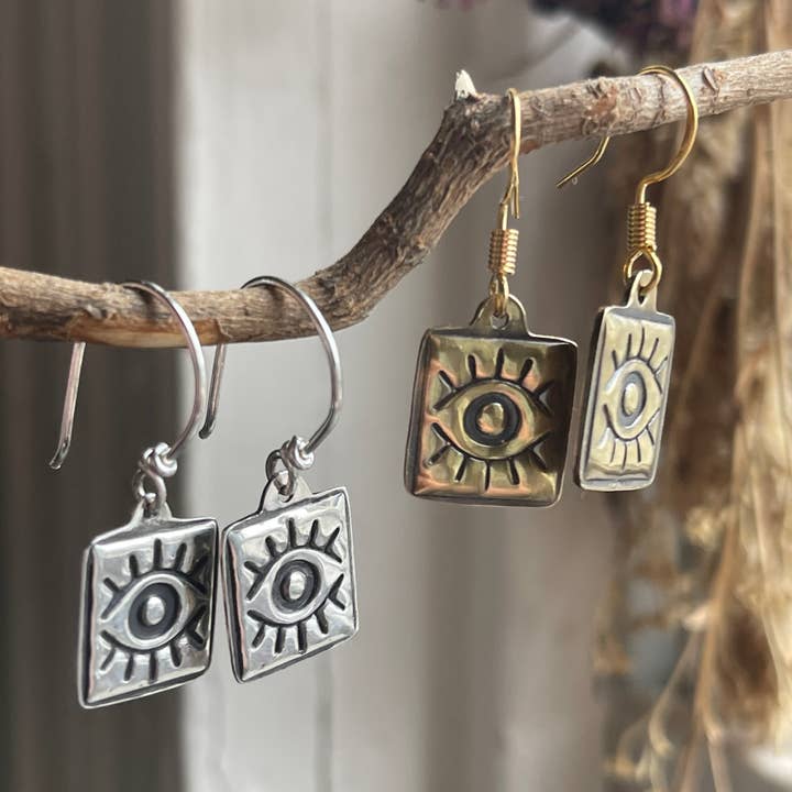 Bold Evil Eye Charm øreringe Sterling sølv og messing for engroshandel hos The Dwelling Gem