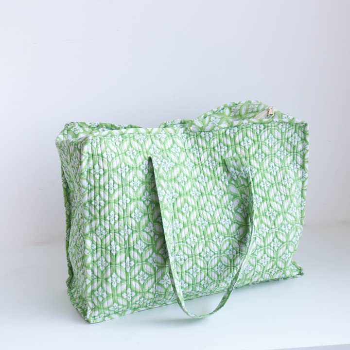 Floral Quilted XL Tote - White & Green Granny Travel Bag and other Purchase Wholesale pierre en granby. Free Returns & Net 60 Terms on Faire trending on Faire.