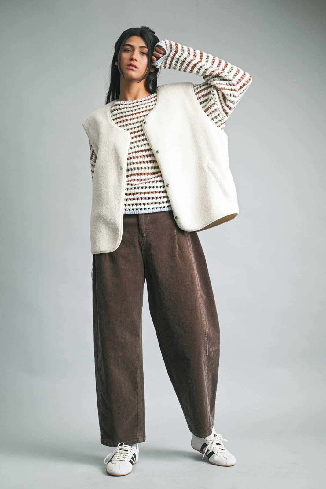 Wishlist Apparel - Wholesale Outerwear Vest - Women's - SHERPA VEST / WL25-106258