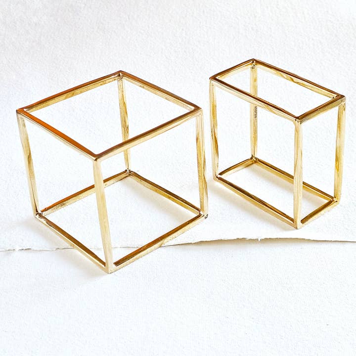 Bisjoux - Venta al por mayor Pulseras tipo brazalete - Brazalete cuadrado de latón con forma de cubo en negrita, 2 tamaños