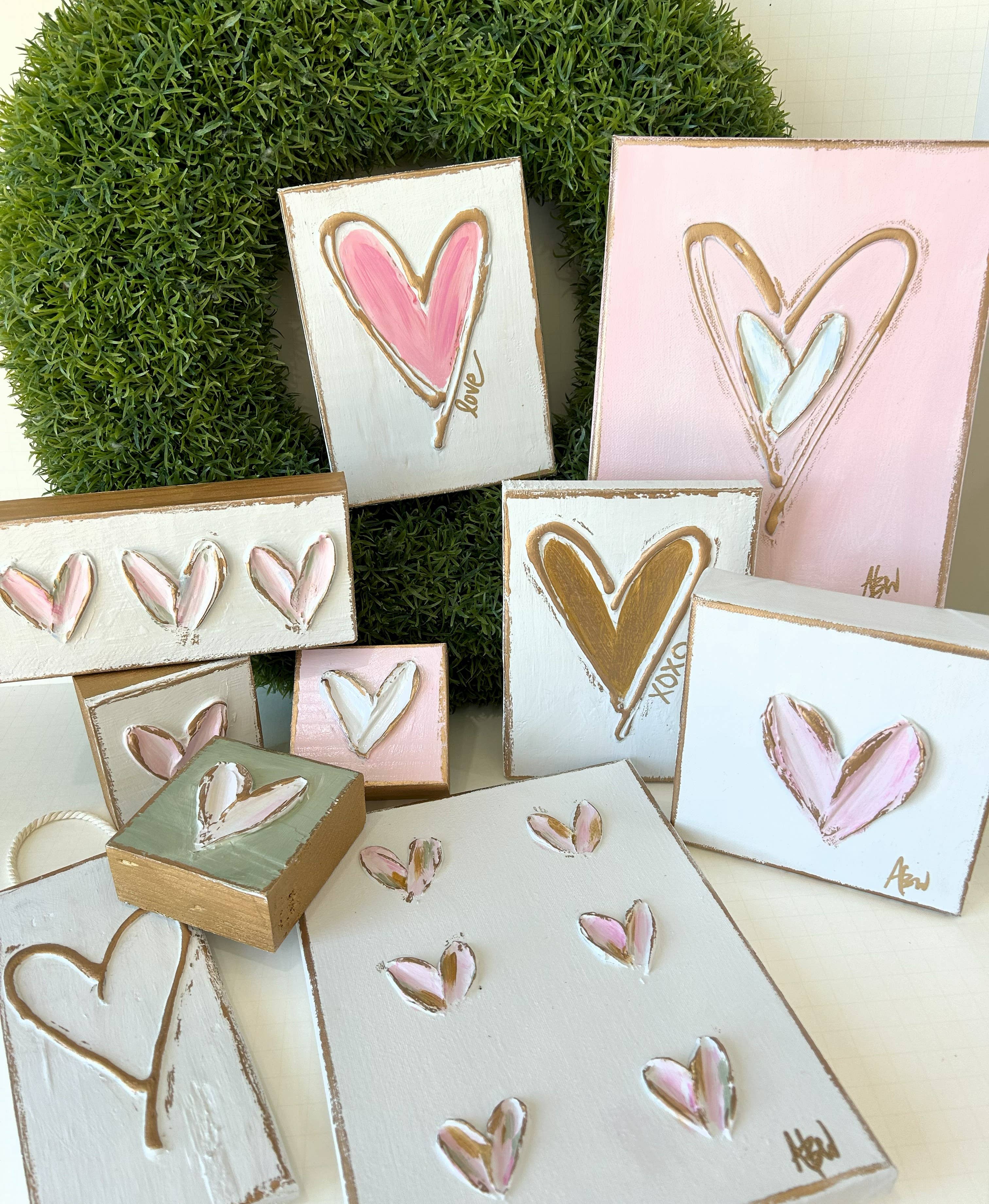 Coddiwomple - Wholesale Decorative Tabletop Object - Heart trio block |  valentine | pastel | xoxo | love4
