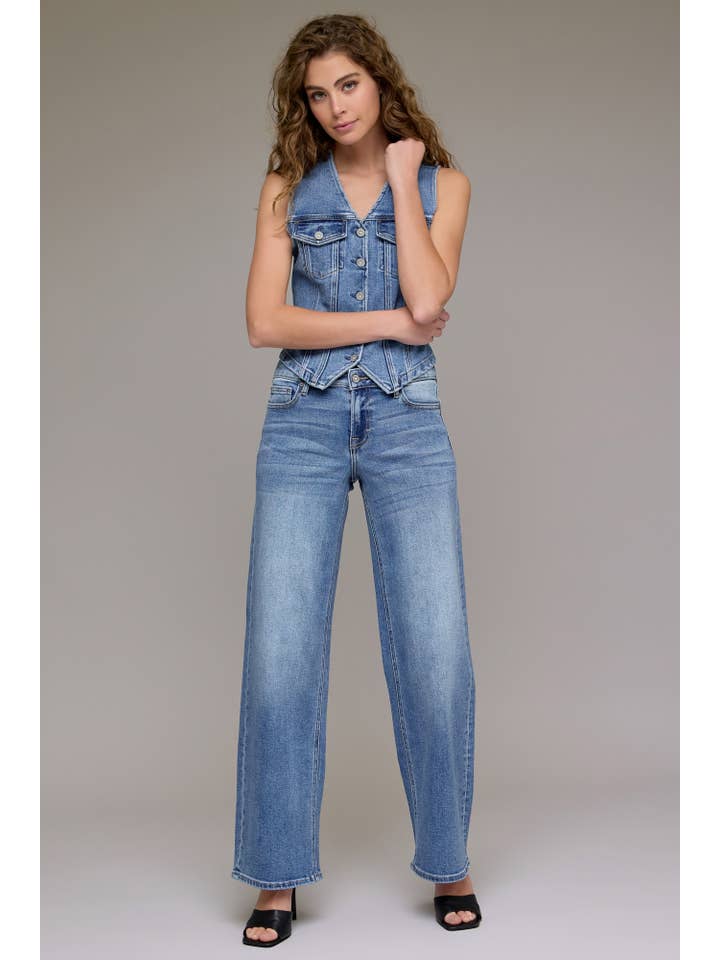 Hidden Jeans - Wholesale Jeans - Women's - Medium 33" Inseam Mid-Rise Clean Stretch Dad Jean