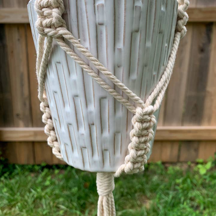 KnotEM Macrame - Venta al por mayor Macetas colgantes - Colgador de plantas de macramé//Jardinera de macramé//Macetero The Willa2